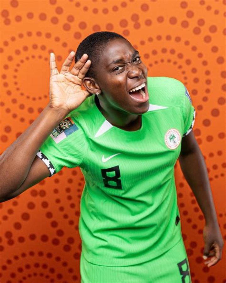 Asisat Oshoala Biography: Age, Husband, Salary, Net Worth, Daughter, State Of Origin, Stats, House, Goals