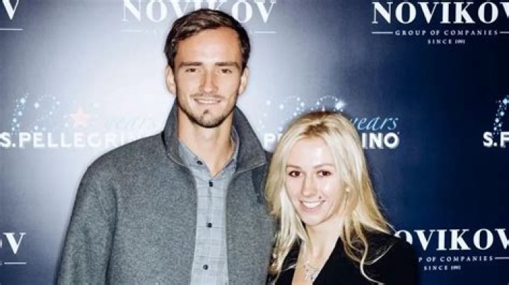 Australian Open 2022 Finalist Is Married To His Wife Daria Medvedev!