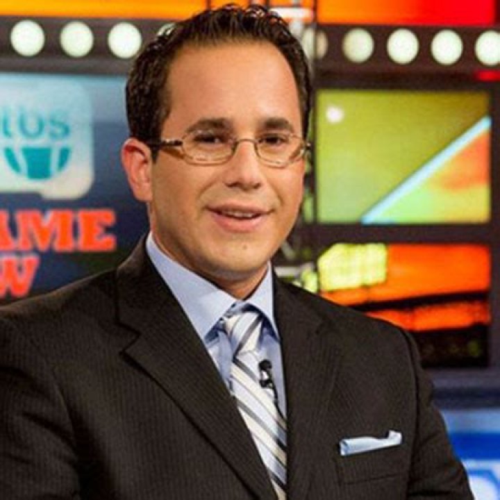 Casey Stern Salary and Earnings as a Television Personality; Who is he Married to? Height, Net worth, Family, Relationship, Wife