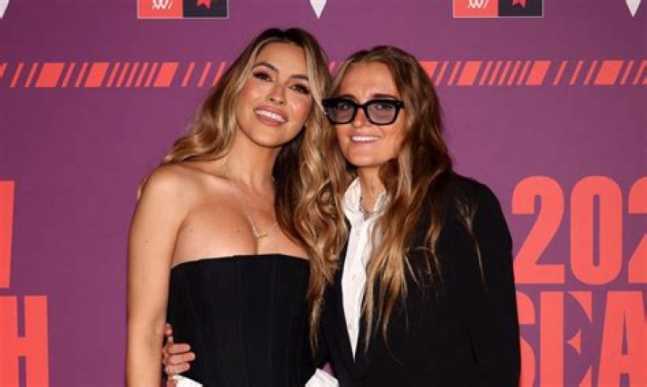 Chrishell Stause – Celeb Secrets