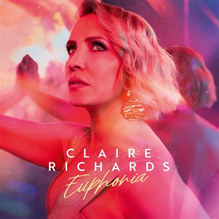 Claire Richards Releases New Single End Before We Start