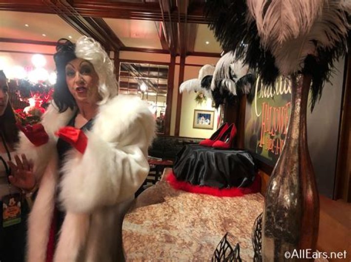 Cruella’s Halloween Hide-A-Way