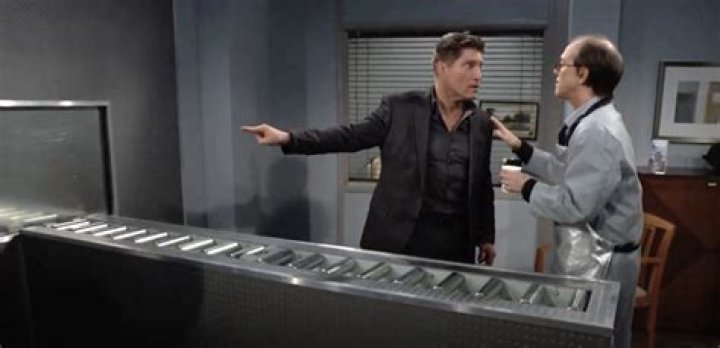 Everyone Thinks Deacon is Insane, Only Finn Believes Sheila is Alive?