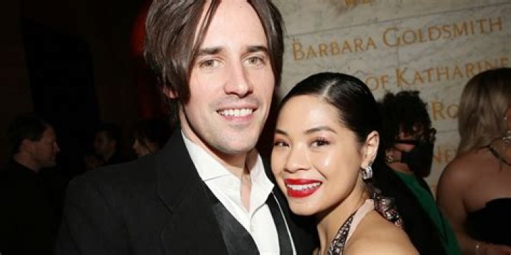 Fame | Eva Noblezada net worth and salary income estimation Jan, 2024