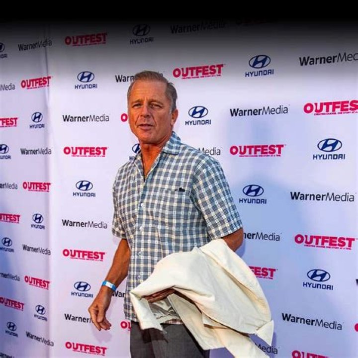 Fame | Melissa Caulfield net worth and salary income estimation Apr, 2024