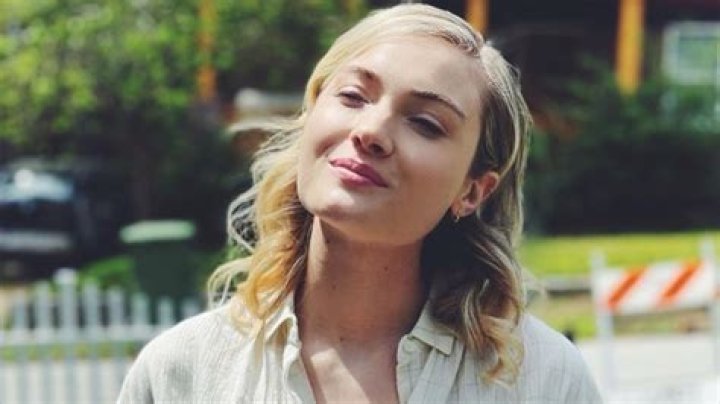 Hallmark’s New Aurora Teagarden Actress Skyler Samuels Shares How She Chose Not To Reach Out To Candace Cameron Bure