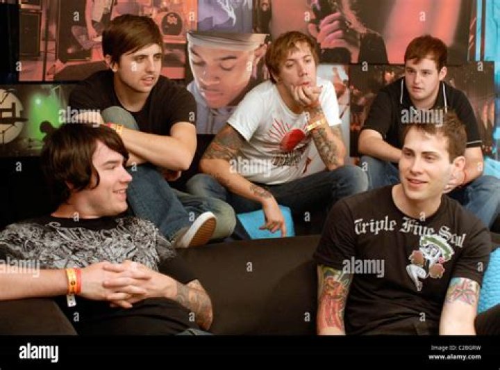 Hawthorne Heights Guitarist Dies