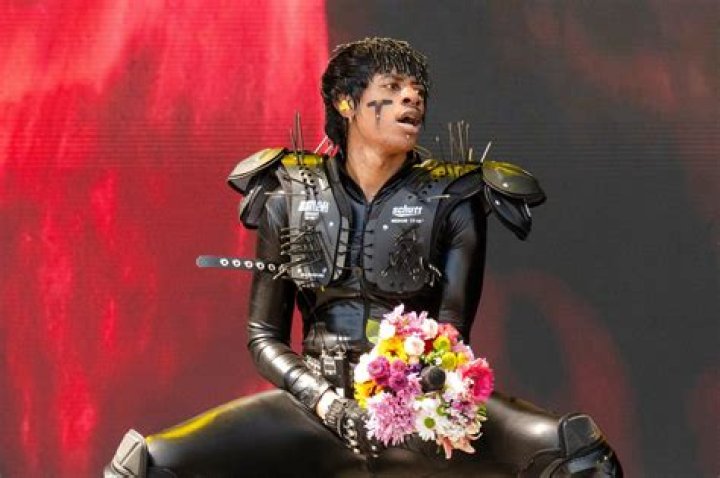 Hire Teezo Touchdown for a Corporate Event or Performance Booking.