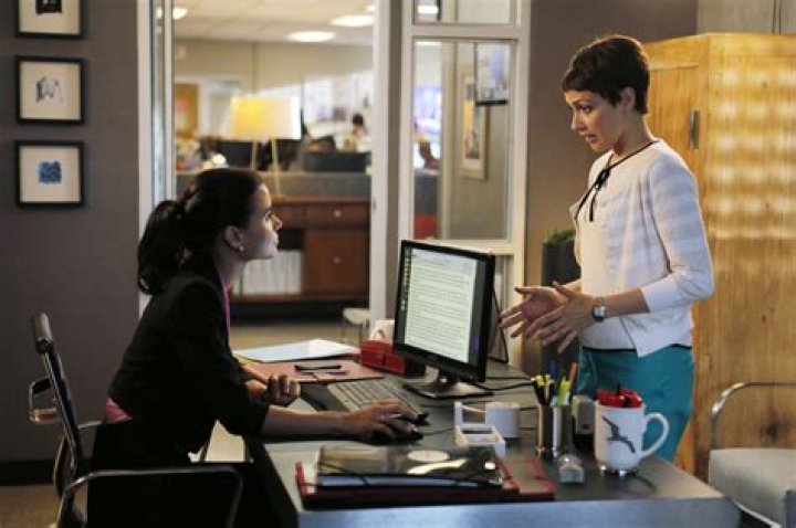 ITALIA RICCI, SHI NE NIELSON – Celeb Secrets