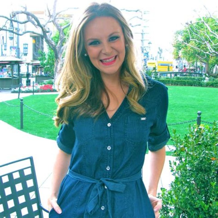 Jessica Kinni Talks Fashion – Watch the Interview! (@JessicaKinni) – Celeb Secrets