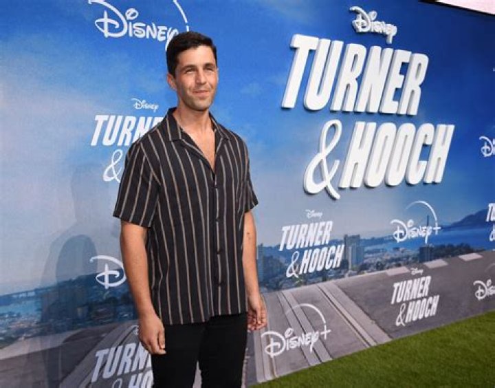 Josh Peck Speaks Up About Drake Bell’s Child Endangerment Scandal – Celeb Secrets