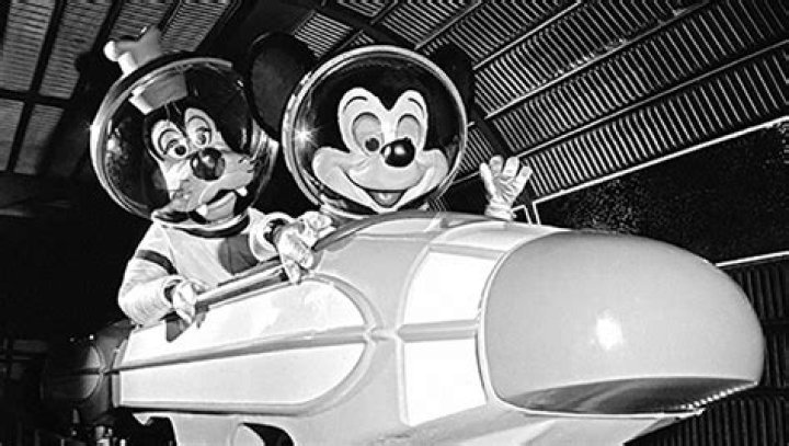 My Five Favorite Disney Space Moments