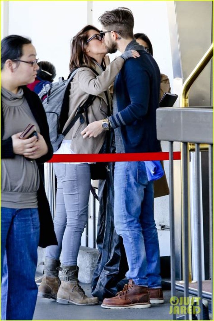 Nina Dobrev Disgusted: Forced To Kiss Ian Somerhalder For The Vampire Diaries