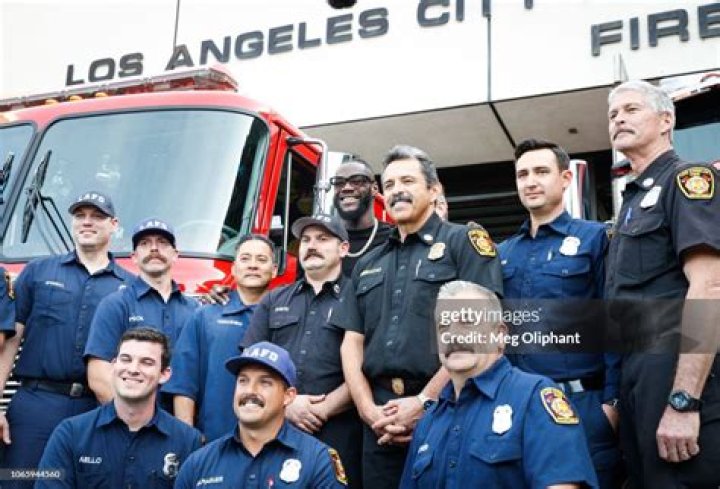 Pitmaster Dave Grohl Smokes Some Meat For Beleaguered Los Angeles Fire Fighters