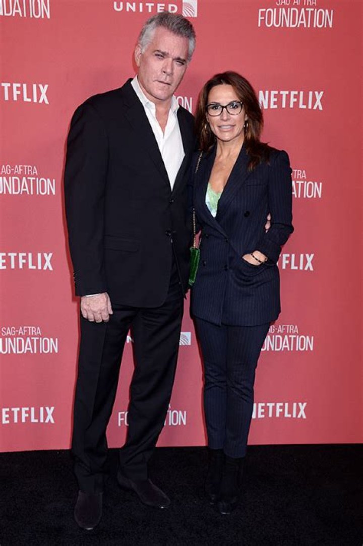 Ray Liotta Bio, His Married Life, Wife, Net Worth, Daughter, And Divorce