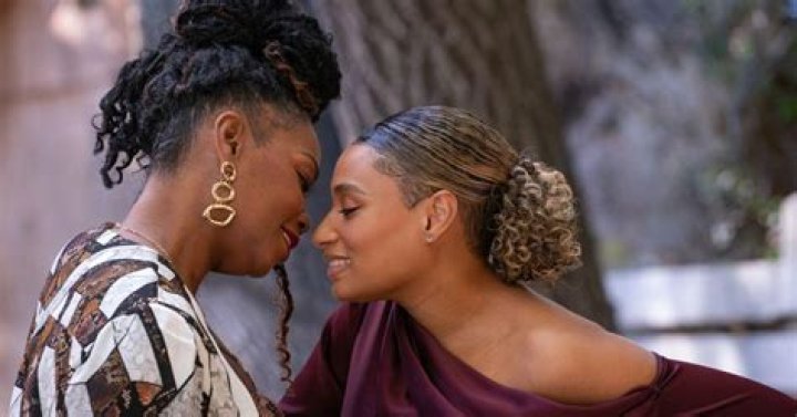 Rosanny Zayas | Sophie Suarez, The L Word, Net Worth, Orange Is The New Black, Dating, Relationship, Partner, Married, Wedding, OITNB