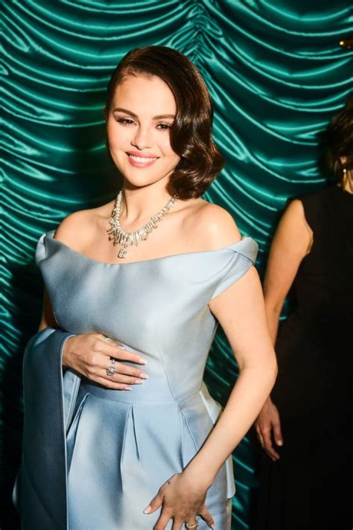 Selena Gomez may not be sick of the Same Old Love? – Celeb Secrets