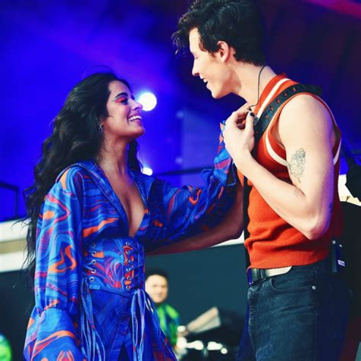 Shawn Mendes and Camila Cabello claim UK number one with ‘Señorita’
