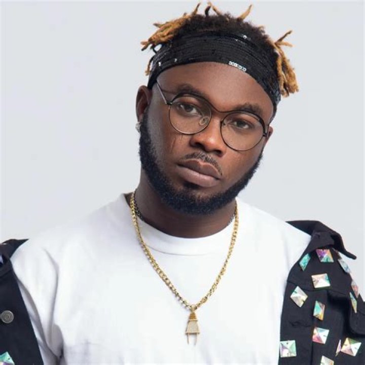 Slimcase Biography: Wife, Net Worth, Age, Songs, Cars, House, Record Label, Albums, Girlfriend, Real Name