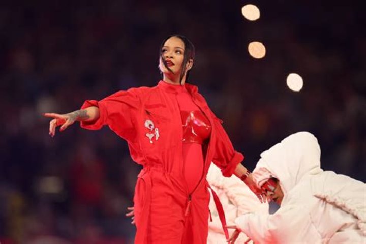 The Weeknd Drops Out Of Rihanna's Tour