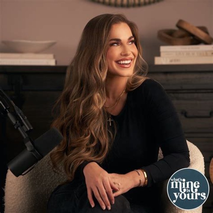 Tiffany Woys Talks Podcast “What’s Mine Is Yours” & Giving A Voice To Songwriters, “We Are Nothing Without the Songwriters” (Exclusive)