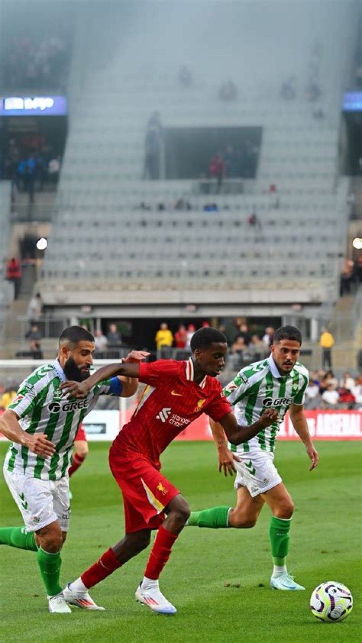 Trey Nyoni Biography: Age, Salary, Net Worth, Parents, Nationality, Girlfriend, Wikipedia, Stats, Origin