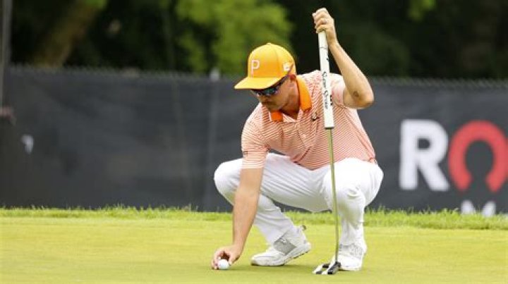 What Length Putter Does Rickie Fowler Use?