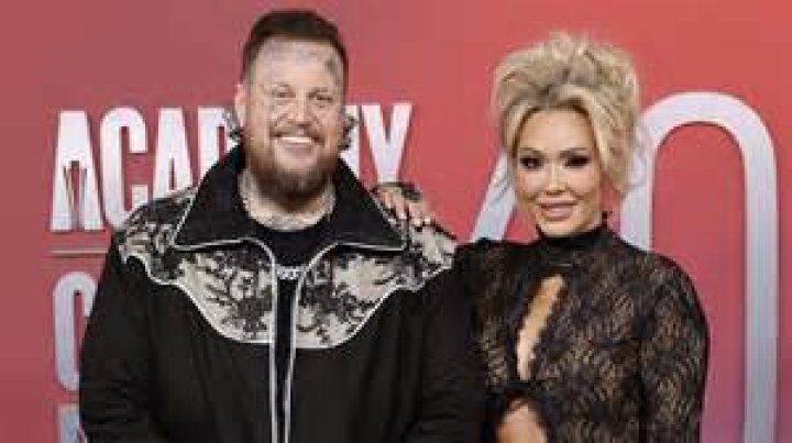 Who is Jelly Roll's wife? Bunnie XO Bio: Age, Net Worth, Kids, Wikipedia, Real Name, Husband, Podcast